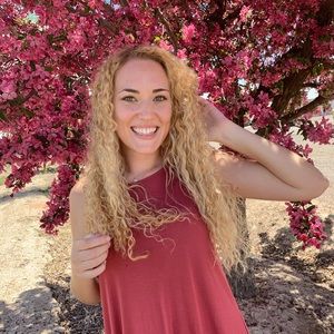 Meet your Posher, Natalie